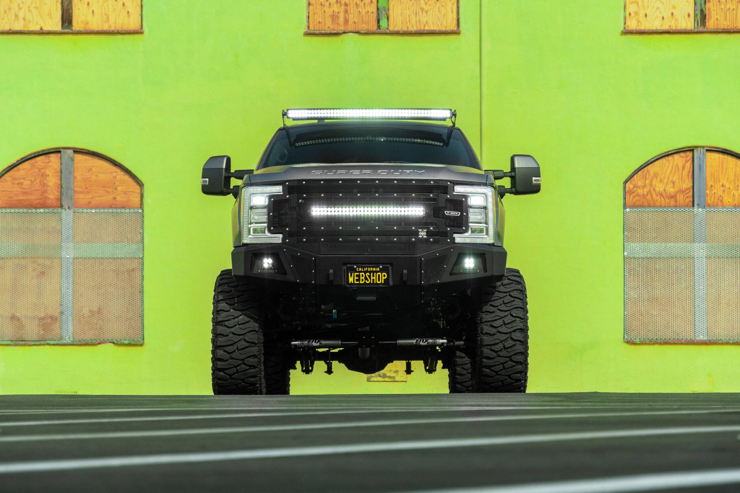 Front View Dana Nevins' custom 2017 F-250 Super Duty